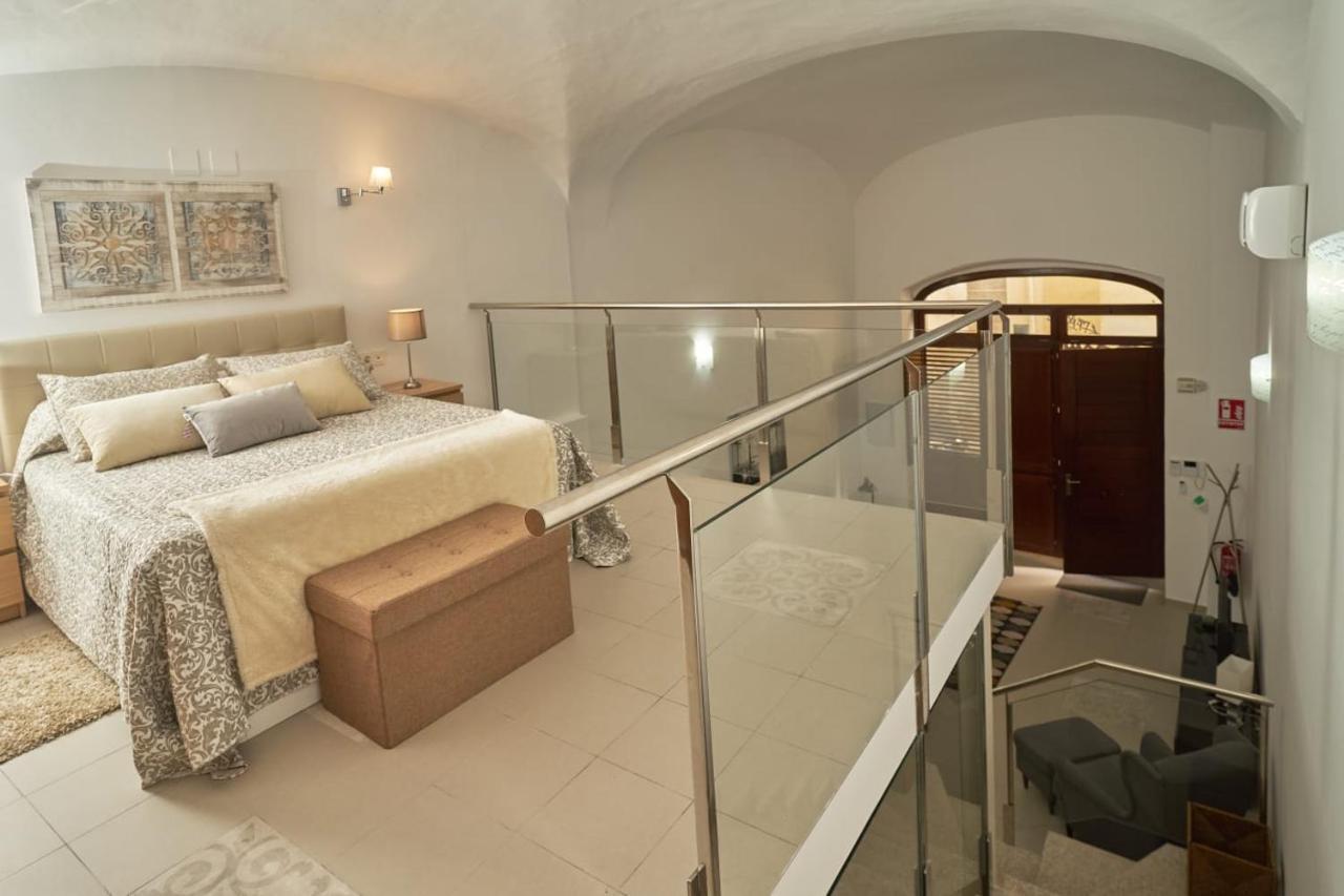 Apartamento Turistico Centro Monumental -- Caces Buitenkant foto